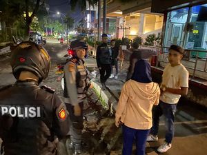 Patroli Polisi Amankan Remaja Hendak Tawuran dan Balap Liar di Surabaya Patroli Polisi Amankan Remaja Hendak Tawuran dan Balap Liar di Surabaya