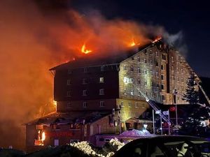 Korban Jiwa Kebakaran Hotel Resor Ski Turki Bertambah Jadi 66 Orang Korban Jiwa Kebakaran Hotel Resor Ski Turki Bertambah Jadi 66 Orang