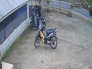 Motor Pengunjung Kolam Renang di Lubuklinggau Dicuri, Pelaku Terekam CCTV