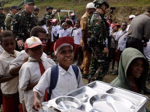Ada Sekolah di Wamena yang Belum Menerima MBG, Ingin Dapurnya Diurus Orang Papua Ada Sekolah di Wamena yang Belum Menerima MBG, Ingin Dapurnya Diurus Orang Papua