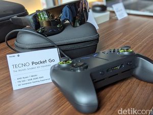 Wujud Tecno Pocket Go, Kombinasi Konsol Handheld dan Headset AR Wujud Tecno Pocket Go, Kombinasi Konsol Handheld dan Headset AR