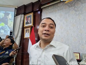 Wanti-wanti Walkot Eri Larang Warung Pangku dan Judi Merpati di Surabaya