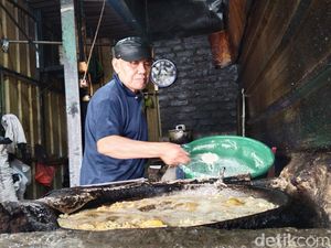 Cerita Ketekunan di Balik Lezatnya Gorengan Cendana Bandung Cerita Ketekunan di Balik Lezatnya Gorengan Cendana Bandung