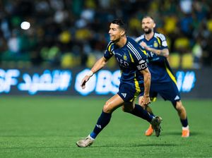 Video: Ronaldo Cetak 2 Gol untuk Al Nassr, Menang 3-1 atas Al Khaleej Video: Ronaldo Cetak 2 Gol untuk Al Nassr, Menang 3-1 atas Al Khaleej