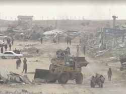 Video: Alat Berat Mulai Bersihkan Puing-puing di Gaza