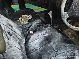 Penampakan Bagian Dalam Mobil Pensiunan Brigjen TNI yang Nyebur ke Laut Penampakan Bagian Dalam Mobil Pensiunan Brigjen TNI yang Nyebur ke Laut