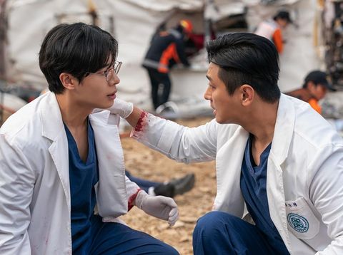  Heroes on Call Cr. Han Se-jun/Netflix © 2025