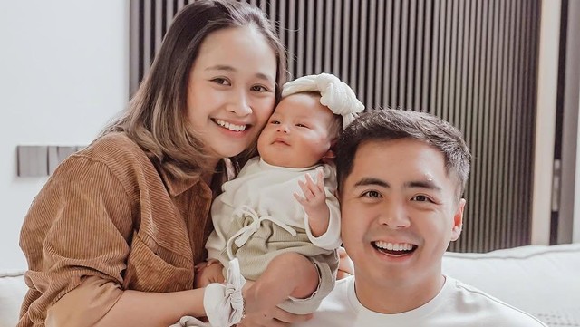 Highlight Dunia Hiburan InsertLive : Gritte Agatha Ungkap Alasan Namai Sang Anak 'Agatha Hidayat'