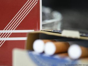Pengusaha Khawatir Wacana Kemasan Polos Suburkan Rokok Ilegal Pengusaha Khawatir Wacana Kemasan Polos Suburkan Rokok Ilegal