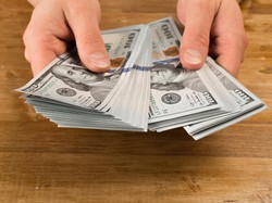 Biaya Hidup Tinggi, 6 dari 10 Gen-Z Punya Pekerjaan Sampingan