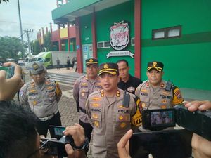 Salah Paham Saat Pesta Miras, Pria di Bangkalan Disabet Celurit Salah Paham Saat Pesta Miras, Pria di Bangkalan Disabet Celurit