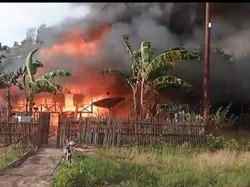 Rumah di Manggarai Barat Ludes Terbakar, Surat Tanah-Emas Ikut Hangus