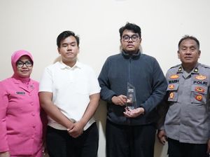 Putra Polisi Sidoarjo Raih Perunggu di Yifeng 3D Mapping Competition 2024 Putra Polisi Sidoarjo Raih Perunggu di Yifeng 3D Mapping Competition 2024