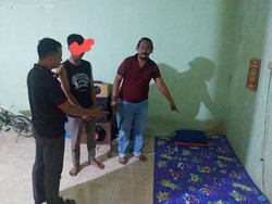 Pemuda di Lamongan Hajar Pacarnya yang Selingkuh dengan Pria Lain