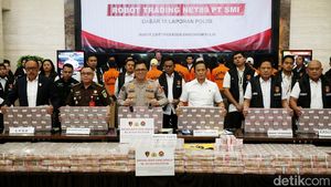 Penampakan Uang Rp 52 M dan 5 Mobil Mewah di Kasus Robot Trading NET89