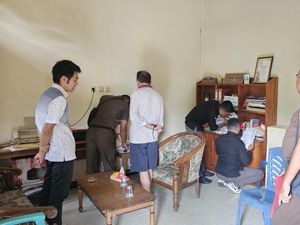 Kejati NTT Sita 4 Boks Dokumen Dugaan Korupsi Perbaikan Sekolah