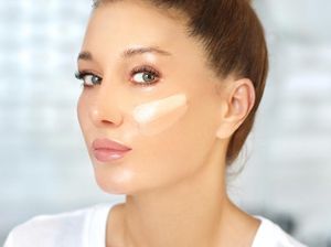 Video Tutorial Cheekbones Ala Model: Wajah Auto Lebih Tirus