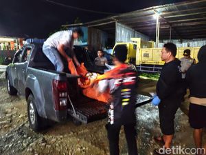 ASN Pemkab Sorong Ditemukan Tewas di Penginapan, Polisi Evakuasi Korban ASN Pemkab Sorong Ditemukan Tewas di Penginapan, Polisi Evakuasi Korban