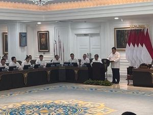 Libur Akhir Tahun Lancar, Prabowo Terima Kasih ke Menko-Kapolri-Panglima