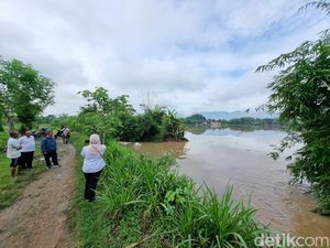 Petani di Ponorogo Terancam Gagal Panen Akibat Tanggul Jebol