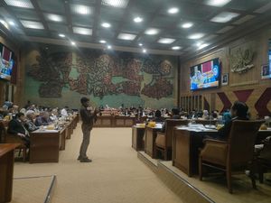 Sudah 2 Jam, Komisi X DPR-Mendikti Rapat Tertutup Bahas Kisruh Demo Pegawai Sudah 2 Jam, Komisi X DPR-Mendikti Rapat Tertutup Bahas Kisruh Demo Pegawai