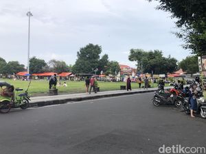 Viral Cuaca Cerah Tetiba Hujan Makbres di Alkid Usai Acara Keraton Jogja Viral Cuaca Cerah Tetiba Hujan Makbres di Alkid Usai Acara Keraton Jogja