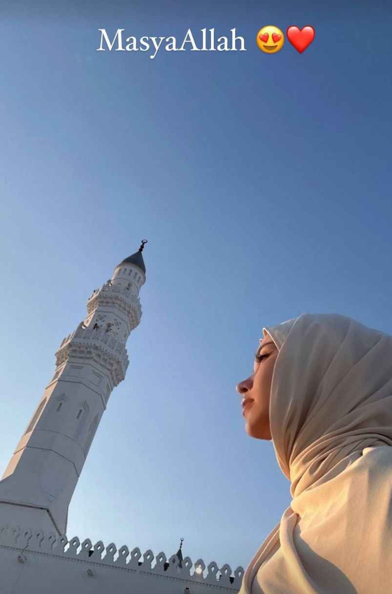 Alyssa Daguise jalankan umrah