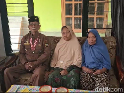 Cerita Sedih Veteran RI Temukan Makam Istri Usai 70 Tahun Pencarian