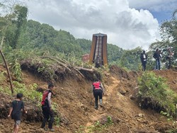 5 Rumah-Tongkonan di Toraja Utara Diterjang Longsor, 2 Orang Tewas