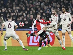 Feyenoord Vs Bayern: Die Roten Babak Belur di De Kuip