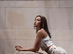 Momen Jessica Iskandar Bandingkan Bentuk Tubuhnya Kini & Sebelum Melahirkan Momen Jessica Iskandar Bandingkan Bentuk Tubuhnya Kini & Sebelum Melahirkan