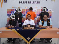 Bule Jerman Bos Kampung Rusia Ubud Ditangkap!