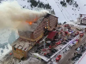 Bencana Paling Mematikan dalam Sejarah Hotel Turki, 79 Orang Tewas Bencana Paling Mematikan dalam Sejarah Hotel Turki, 79 Orang Tewas