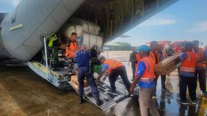 Korban Erupsi Lewotobi Laki-Laki Dapat 10 Ribu Susu dan Masker