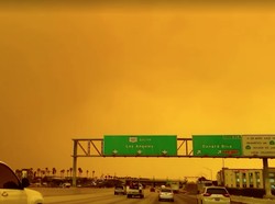 Hutan Terbakar, Langit di California Menyala Jingga