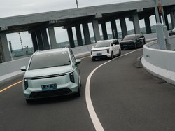 Nyetir Maxus Mifa 7 Tanpa Repot, Tinggal Injak Rem Sudah Siap Jalan