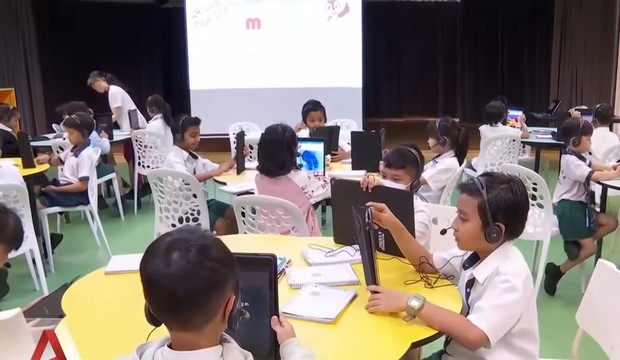 Pelajar singapura/ Foto: Youtube.com/CNA