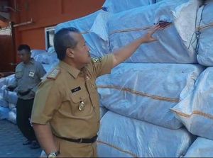 Pemkot Salurkan Makanan, Kasur dan Selimut untuk Korban Banjir Bandar Lampung Pemkot Salurkan Makanan, Kasur dan Selimut untuk Korban Banjir Bandar Lampung
