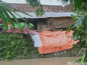 Tanggul Sungai Babadan Klaten Longsor, 1 Rumah Terancam Tanggul Sungai Babadan Klaten Longsor, 1 Rumah Terancam