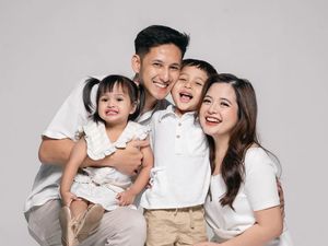 Randi Bachtiar Selalu Bucin ke Tasya Kamila Meski Sudah 12 Tahun Kenal Randi Bachtiar Selalu Bucin ke Tasya Kamila Meski Sudah 12 Tahun Kenal