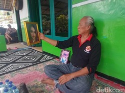 Tangis Ayah Ikhlaskan Osima Yukari Tewas dalam Kebakaran Glodok Plaza