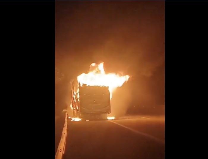 Bus AKAP Cititrans terbakar