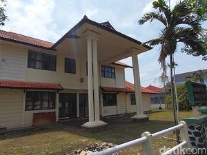 Cerita Keluarga Penghuni Eks Gedung PA Majalengka, Awalnya Horor Cerita Keluarga Penghuni Eks Gedung PA Majalengka, Awalnya Horor