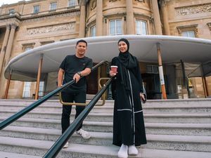 Suami Minta Maaf ke Ratna Galih soal Berita Utang Perusahaan Hampir Rp 100 M Suami Minta Maaf ke Ratna Galih soal Berita Utang Perusahaan Hampir Rp 100 M