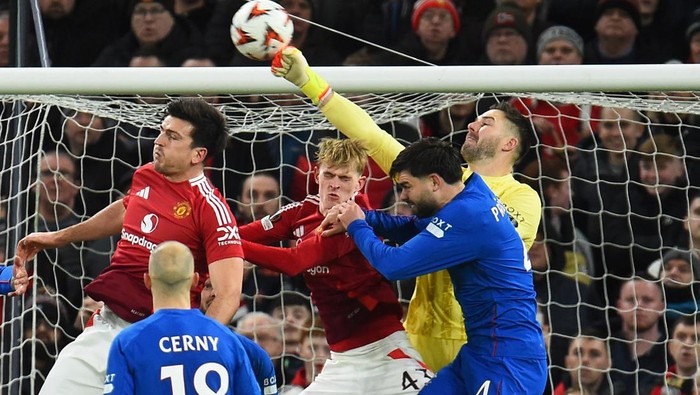 Soccer Football - Europa League - Manchester United v Rangers - Old Trafford, Manchester, Britain - January 23, 2025 Rangers Jack Butland scores an own goal and Manchester Uniteds first REUTERS/Peter Powell