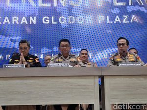 Kebakaran Glodok Plaza: 3 Korban Teridentifikasi, Pramugari-Mantan Pramugari Kebakaran Glodok Plaza: 3 Korban Teridentifikasi, Pramugari-Mantan Pramugari