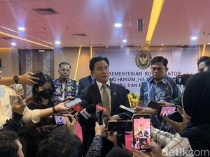 Menko Yusril Janji Bakal Upayakan Pemulangan WNI yang Dipidana di Prancis