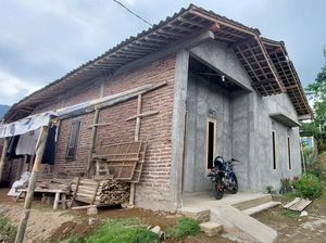 Berkat Sahabat Baik, Pak Slamet Penjual Tusuk Sate Punya Rumah Baru