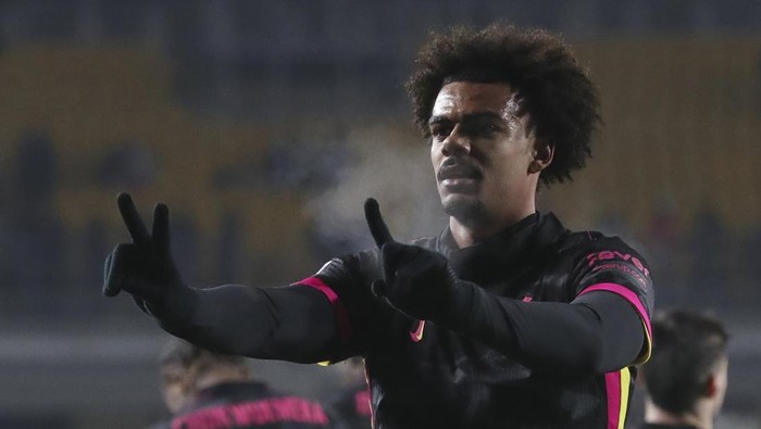 Chelseas Renato Veiga celebrates after scoring his sides third goal during the Europa Conference League opening phase soccer match between Astana and Chelsea at the Almaty Ortalyk stadium in Almaty, Kazakhstan, Thursday, Dec. 12, 2024. (AP Photo)