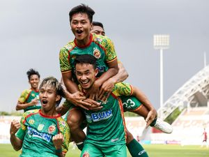 Menang 3-0 dari Nusantara United pada Play-off Degradasi, SFC Berada di Posisi 2 Menang 3-0 dari Nusantara United pada Play-off Degradasi, SFC Berada di Posisi 2